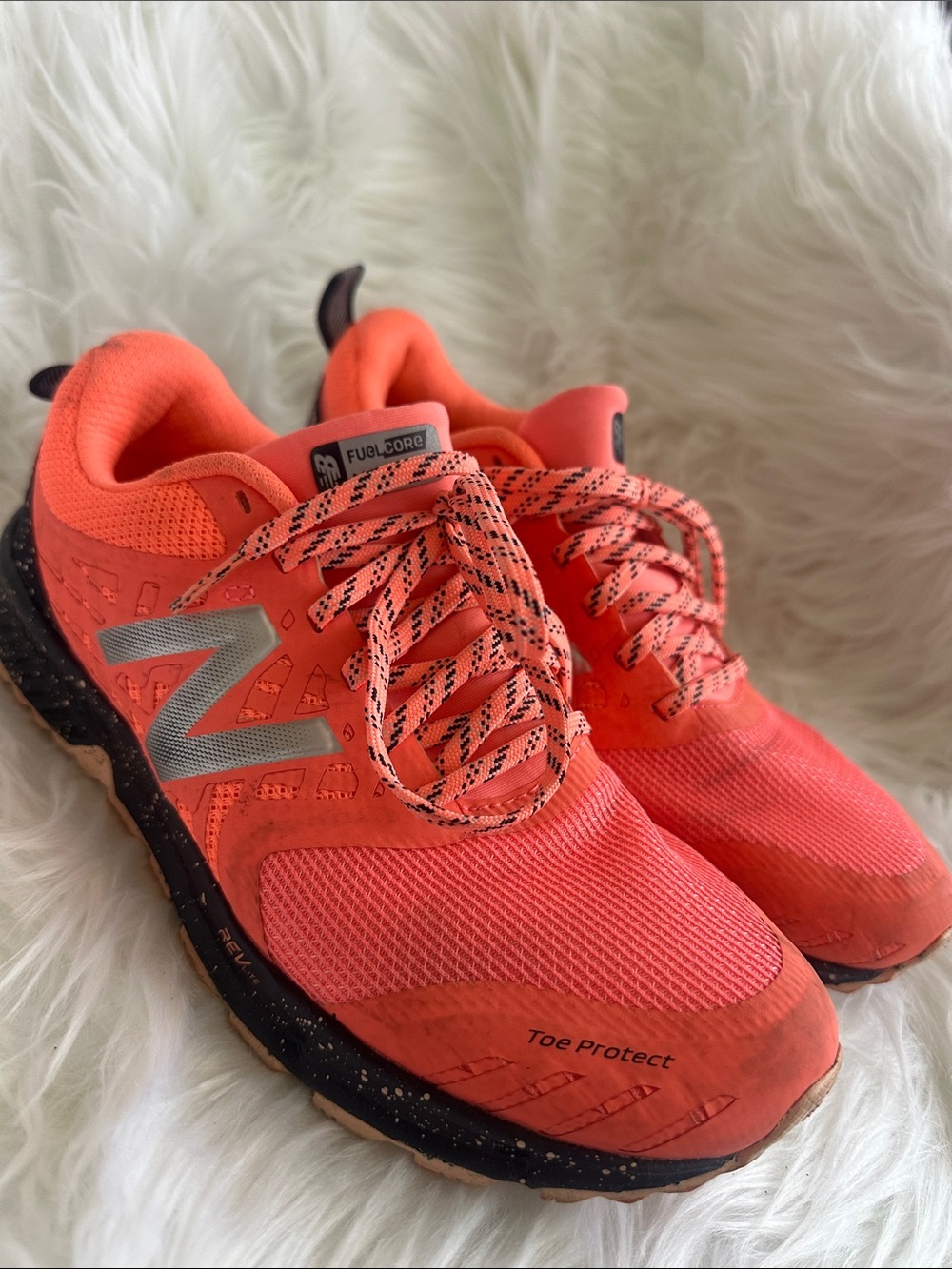 New Balance FuelCore NITREL Trail Running Shoes Coral Women’s Size 7